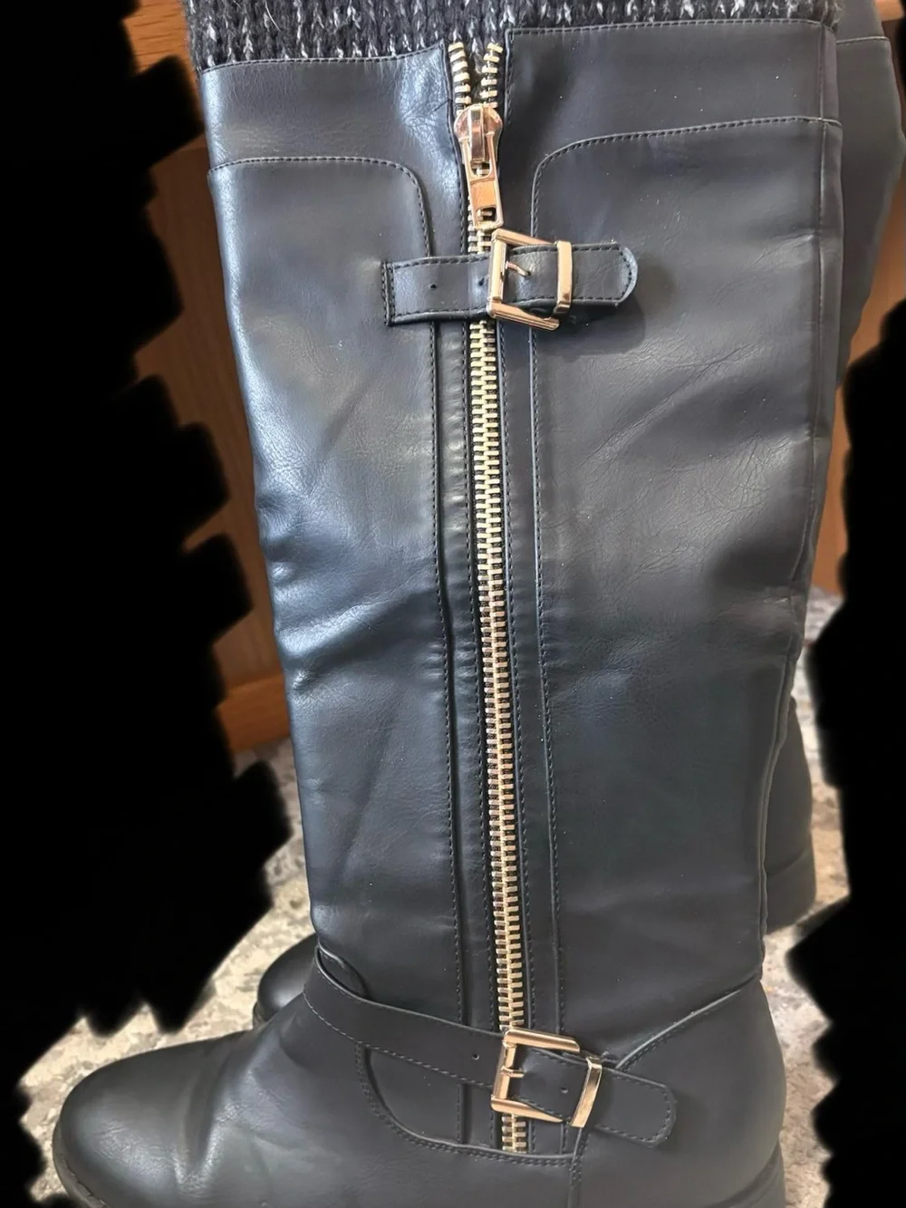 Women's Black Knee-High Zip Riding Boots